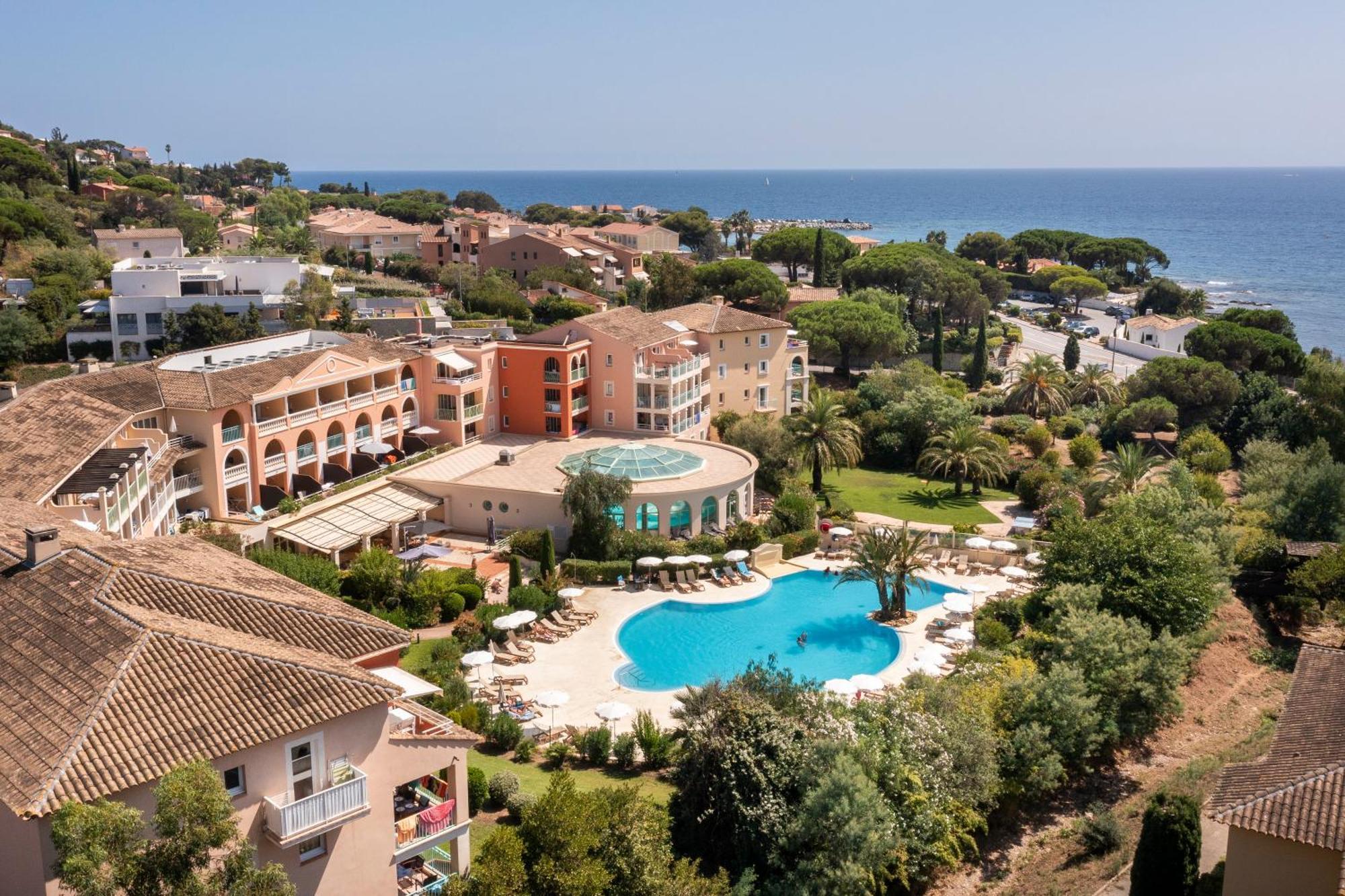 Residence Pierre & Vacances Premium Les Calanques Des Issambres 雷以桑布尔 外观 照片