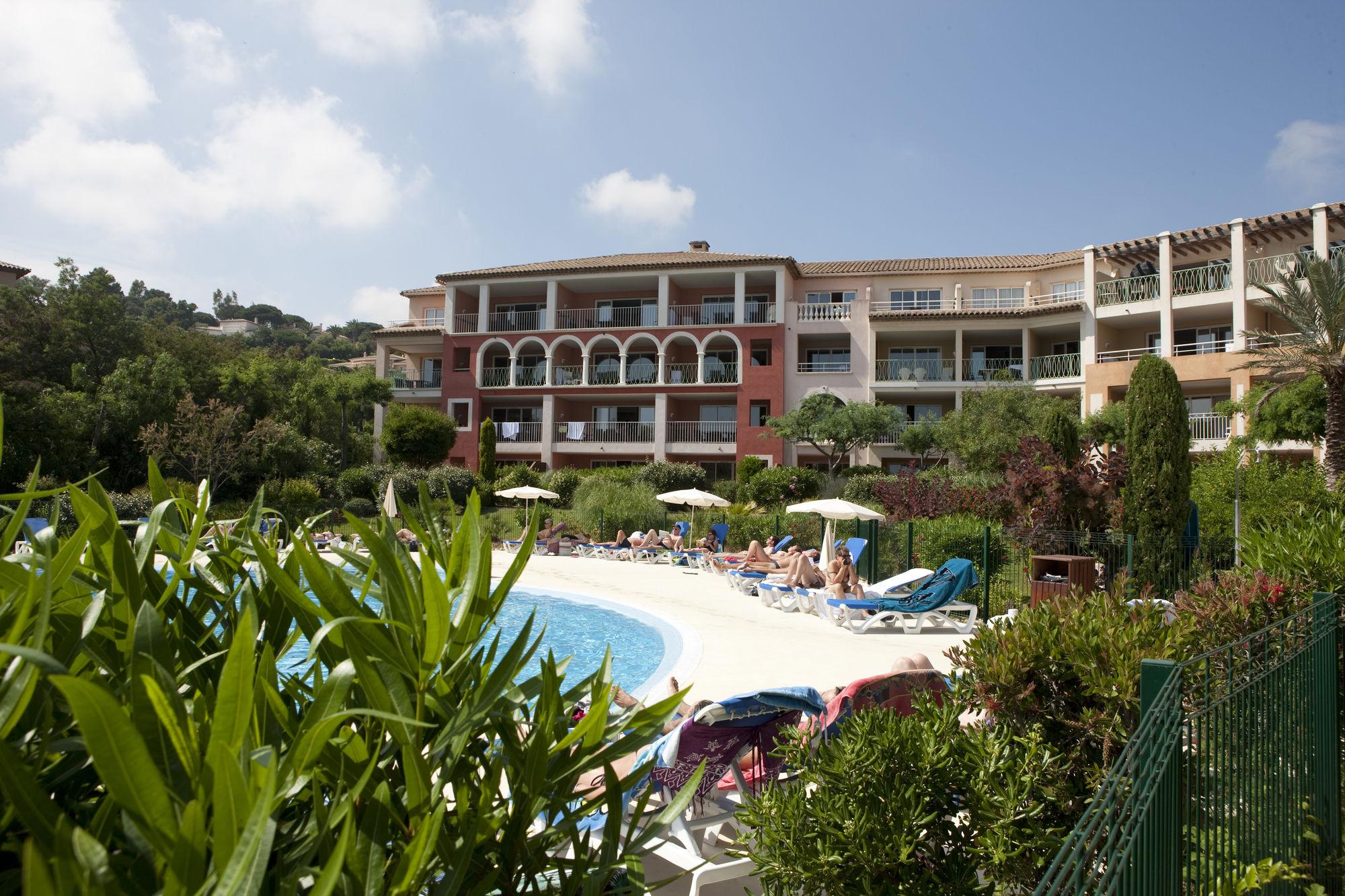 Residence Pierre & Vacances Premium Les Calanques Des Issambres 雷以桑布尔 外观 照片